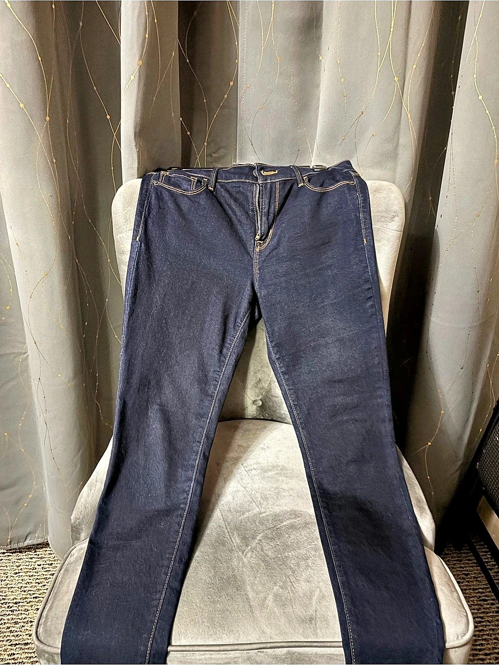 Old Navy Rockstar Super Skinny Jeans in Blue Like New